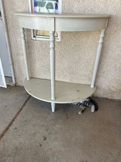 Home decor end table refurbishing project