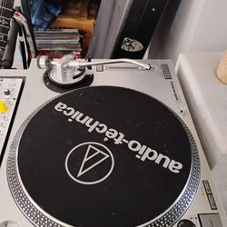 Audio Technica AT-LP USB 120 Turntable