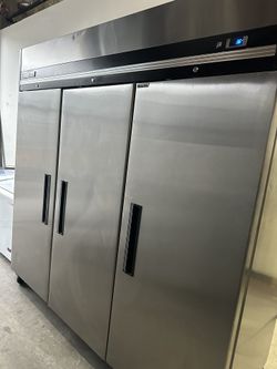 Refrigerator 3 Door Solid