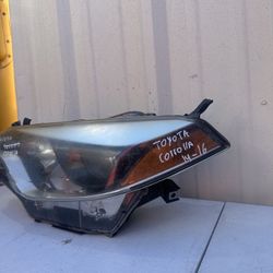 2014-2016 Left Front Highlights Toyota Corolla 
