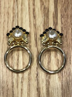 Vintage Gold Hoop Earrings with Pearl