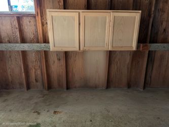 New Hampton Bay Upper Cabinet