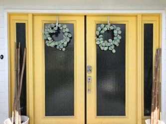 Decorative Door Wreaths