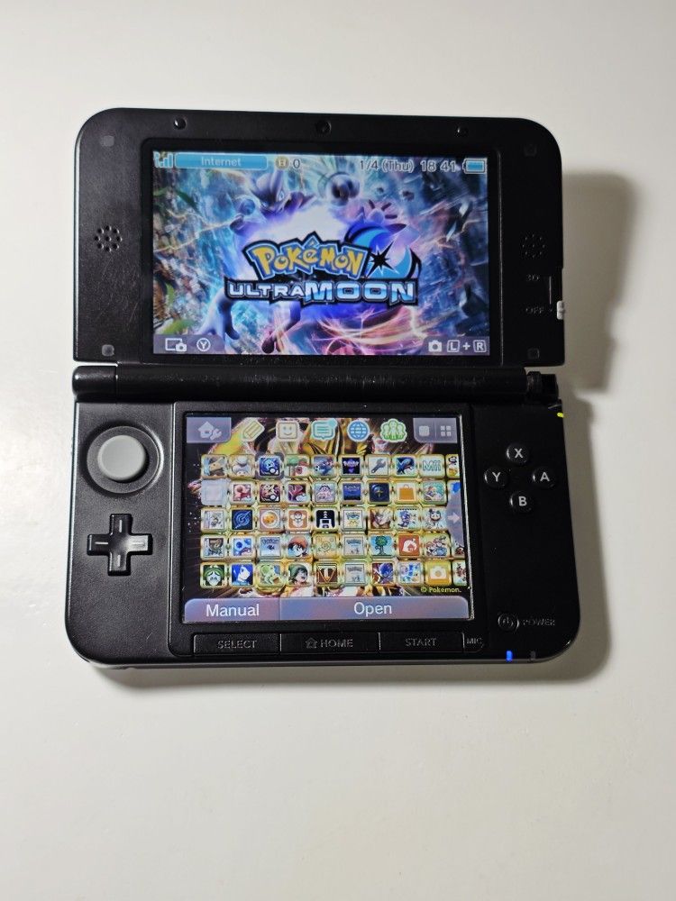 Nintendo 3DS XL 64gb With Pokemon Bank And More