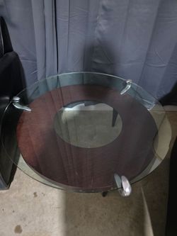 Cocktail table
