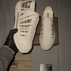 Burberry Men Sneakers