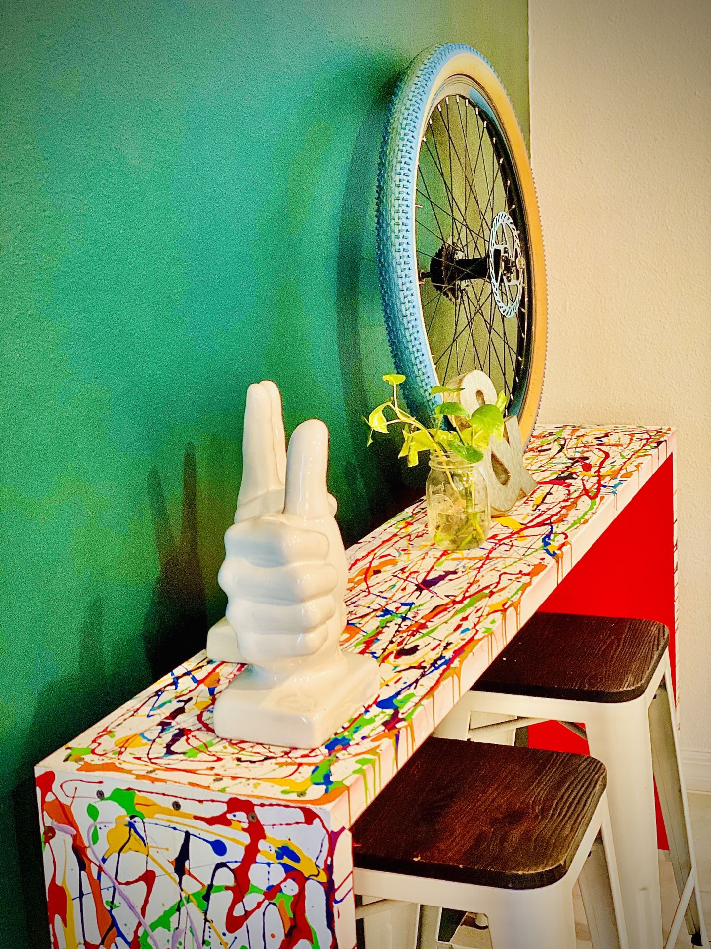 CONSOLE COLORFUL TABLE