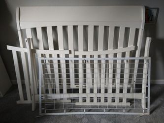 White Fisher-Price Crib