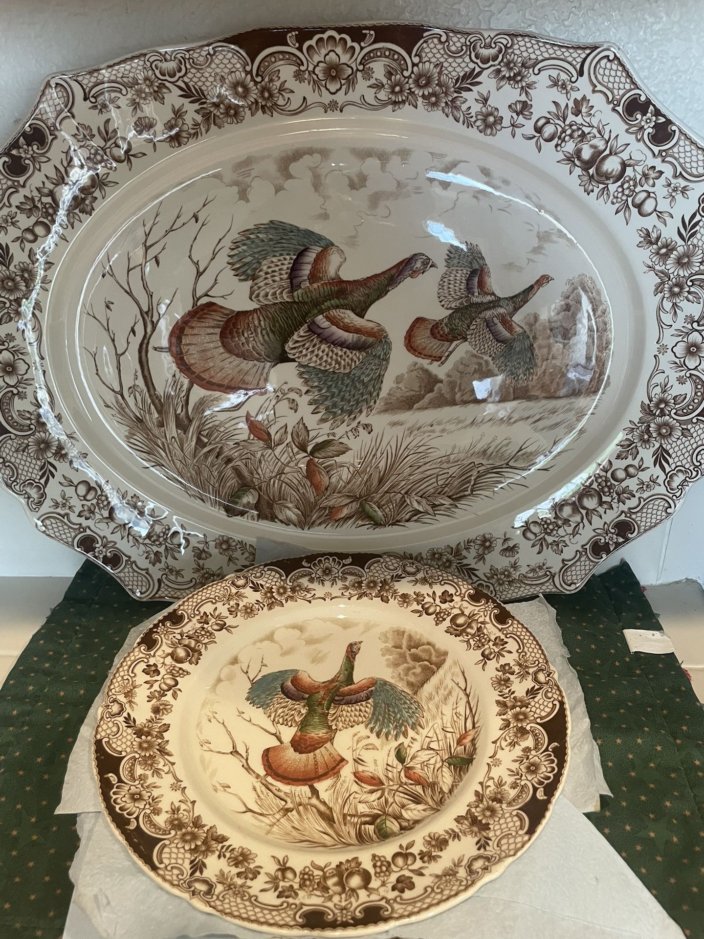Vintage English Windsor-Ware Turkey Platter And Plates, Wild Turkeys by Johnson Brothers