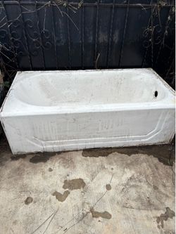 Bath tub cast iron
