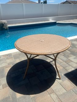 Britanna Outdoor Dining Table with Umbrella hole - threshold