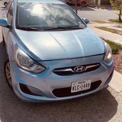 2012 Hyundai Accent