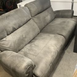 Couch and 2 Chairs All Recliners 