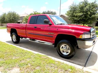 2001 Dodge Ram 2500 4 x 4 diesel