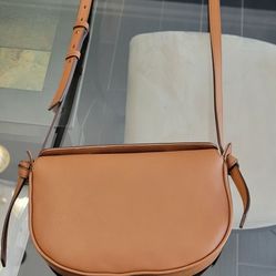 Banana Republic 100%  Leather Handbag Purse 