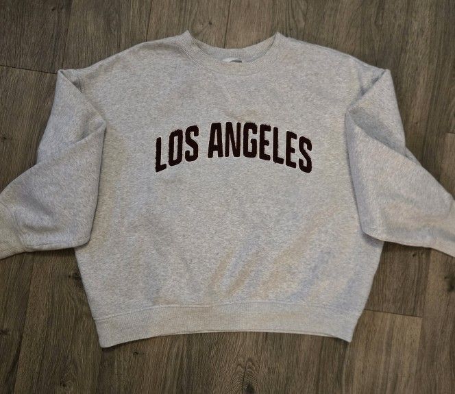 Women's Oversized Sweater Size M