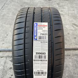 285 40 18 Michelin Pilot Sport 4s