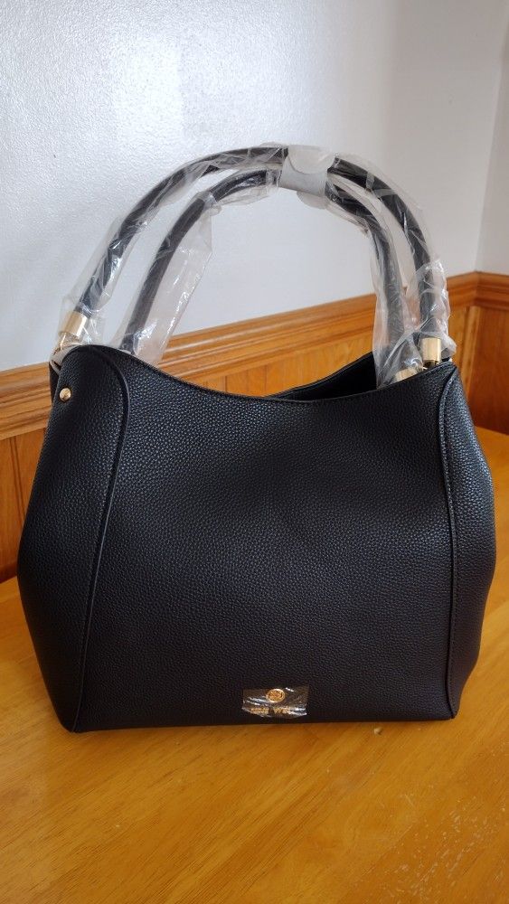 Nine West Etta Jet Set Carryall Purse Black BRAND NEW WITH TAGS