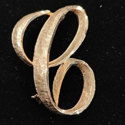 Mamselle Gold Tone Signed Cursive Letter Brooch Pin Vintage
