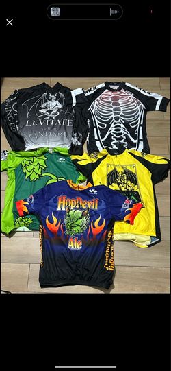 Men’s Graphic T-Shirt & Cycling Jersey Bundle – 10 Pieces