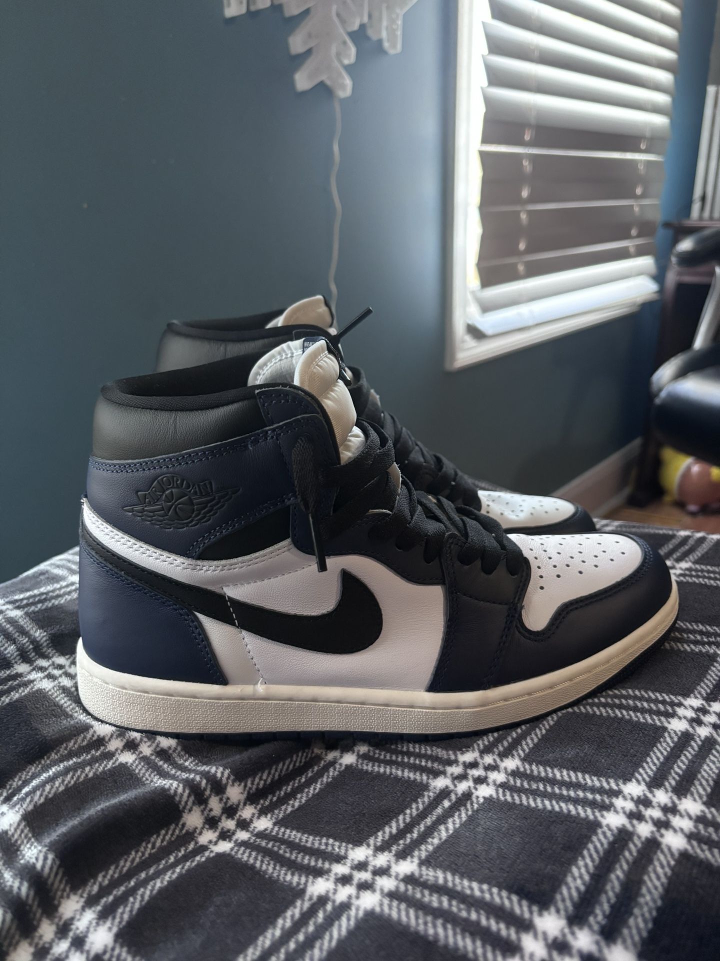 Air Jordan 1 Retro High OG ‘Midnight Navy’