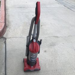 Dirt Devil Vacuum