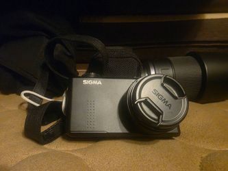 Sigma DP2 Merrill Digital Camera – Foveon Sensor