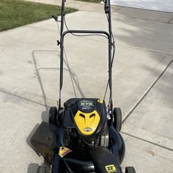 BRUTE 6.75 hp Self Propelled Lawnmower 