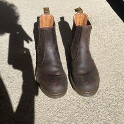 Doc Marten Chelsea Boots