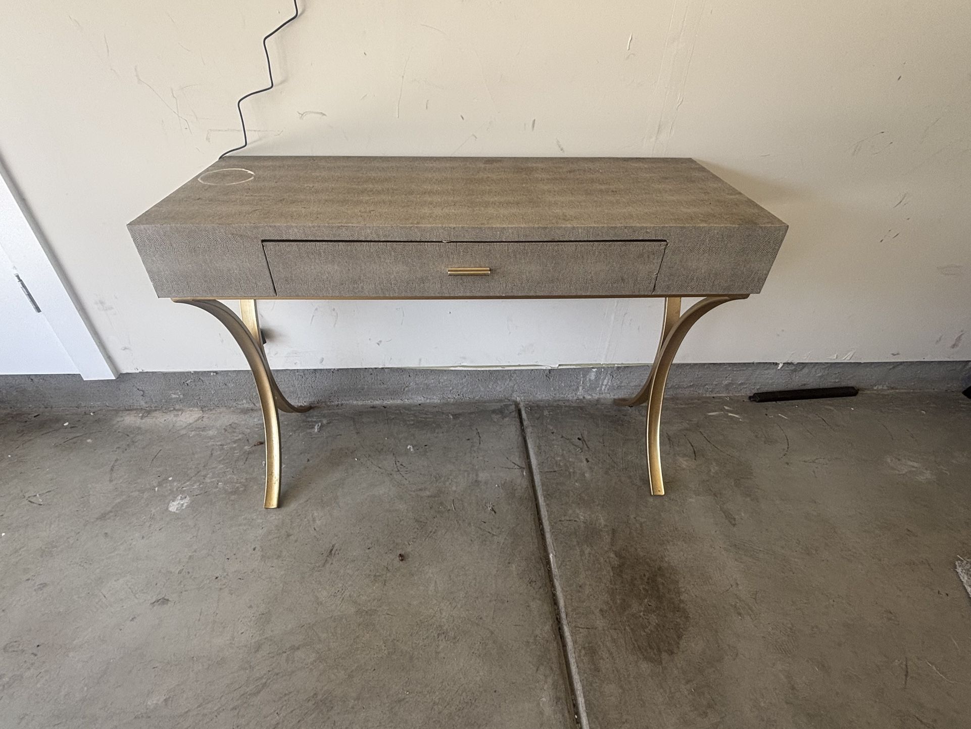Decoration Desk
