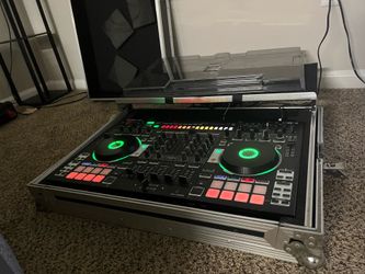 Professional Roland DJ-808 4-Channel Serato DJ Controller + Premium ProX Road Case w/ Laptop Shelf!