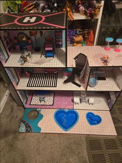 LOL doll house