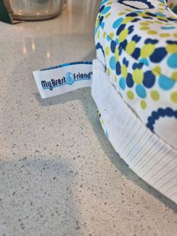 Nursing pillow