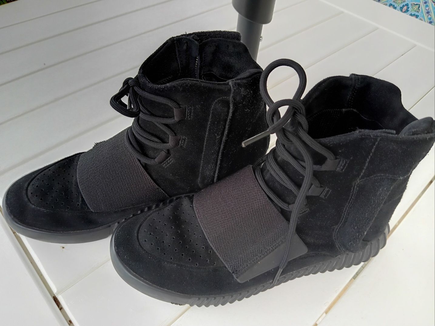 Adidas Yeezy Boost 750  Triple Black