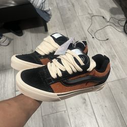 Mufassa Vans