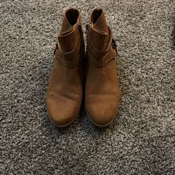 Tan-ish brown cute boots