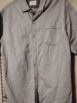 Men's Short Sleeve Button-Up Shirt