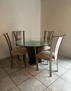 Dinning table