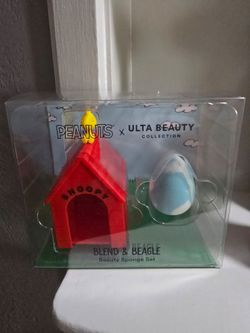 Brand New Peanuts Ulta Beauty Collection Beauty Blender Sponge And Holder Set