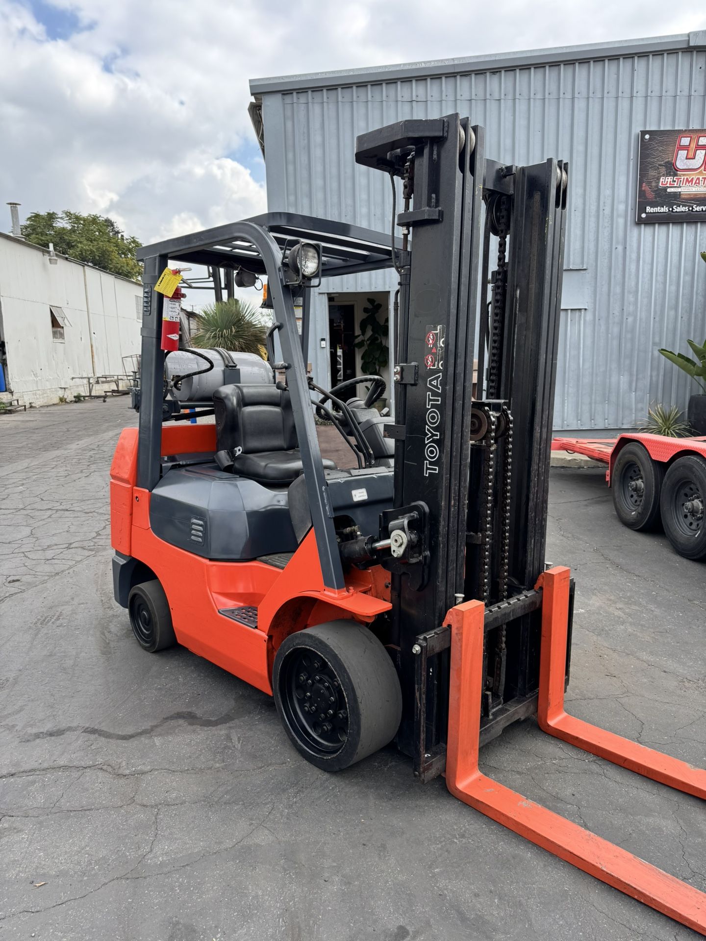 TOYOTA PROPANE FORKLIFT