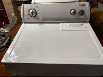 GAS DRYER WHIRLPOOL WORKS GREAT CAN DELIVER