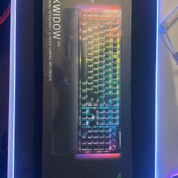 Razer Black widow V4 Green Switches 