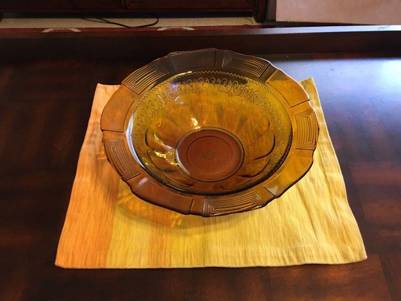 Vintage style glass bowl