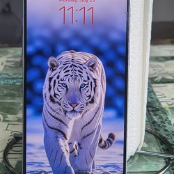 IPhone Pro Max 16 Unlocked Like New