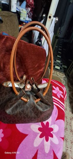 Mk purse
