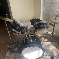 Pearl Jr. Drumset