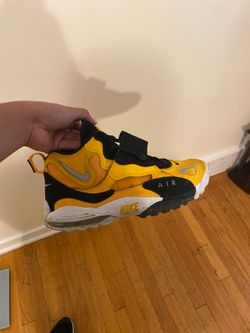 Nike turf shoes