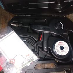 Lincoln Magnum 100 SG Pro Spool Gun Mig  Welder 
