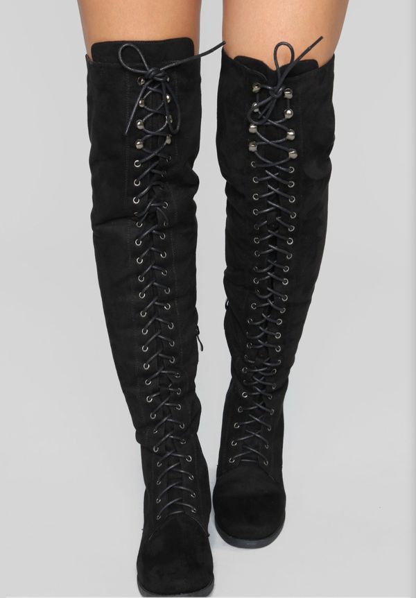 women&#39;s Size 11 black suede flat thigh high combat boots for Sale in Arlington, TX - OfferUp