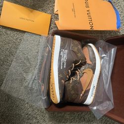 Brand New Louis Vuitton LV  shoes Size 10